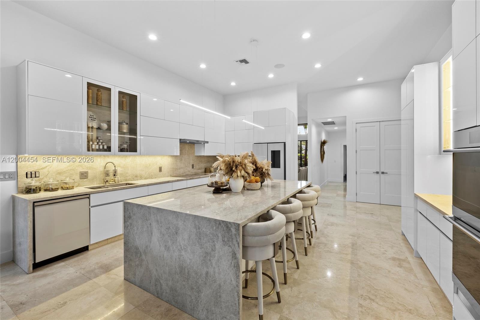 PLANTATION ACRES ESTATES - Residential