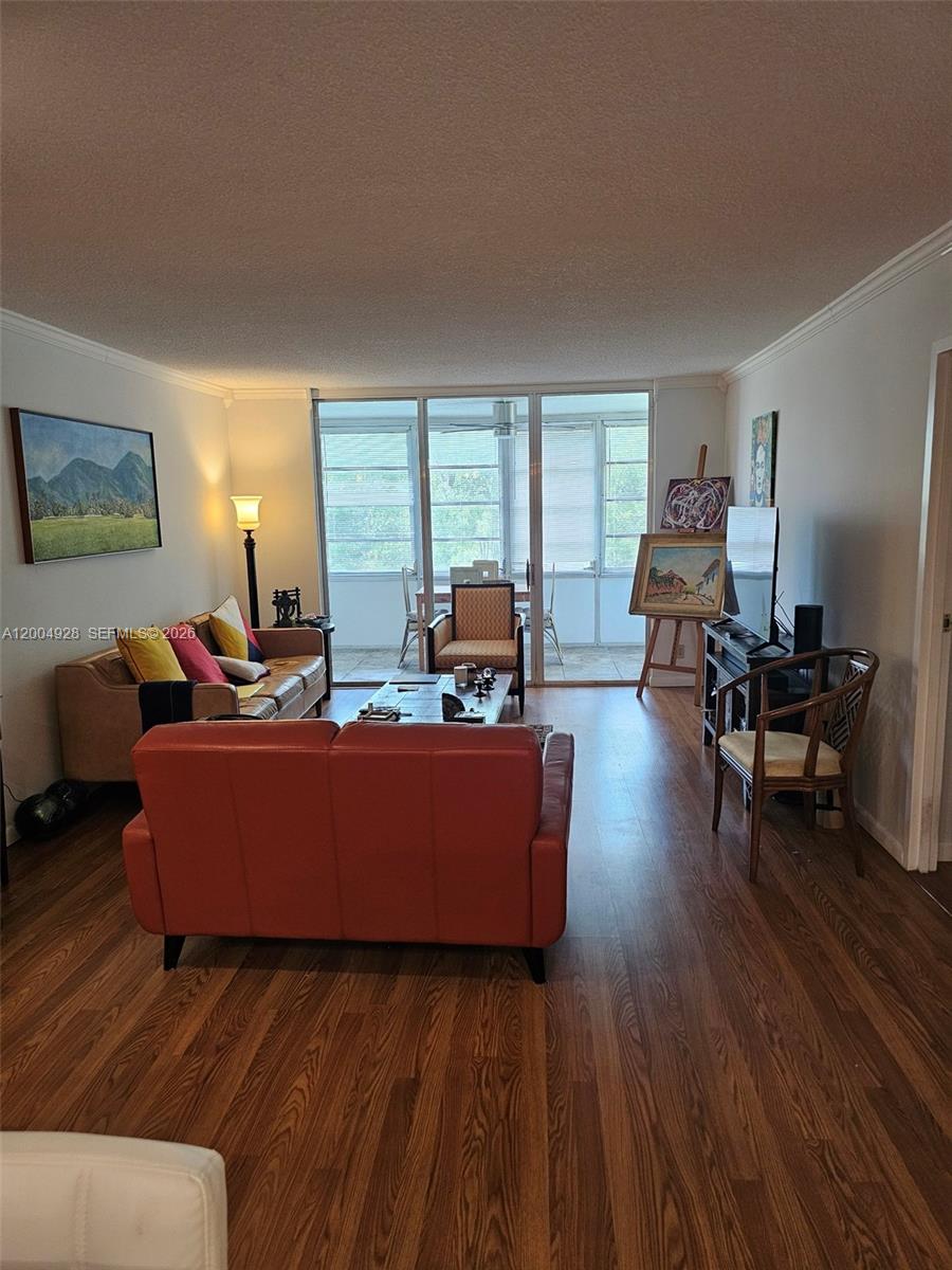 CYPRESS CHASE CONDO NO 1 - Residential