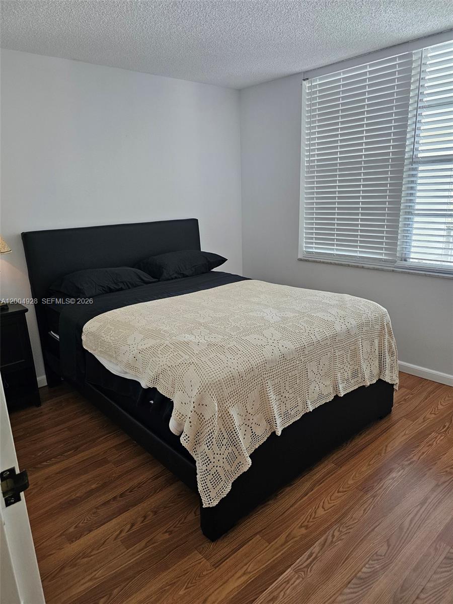 CYPRESS CHASE CONDO NO 1 - Residential