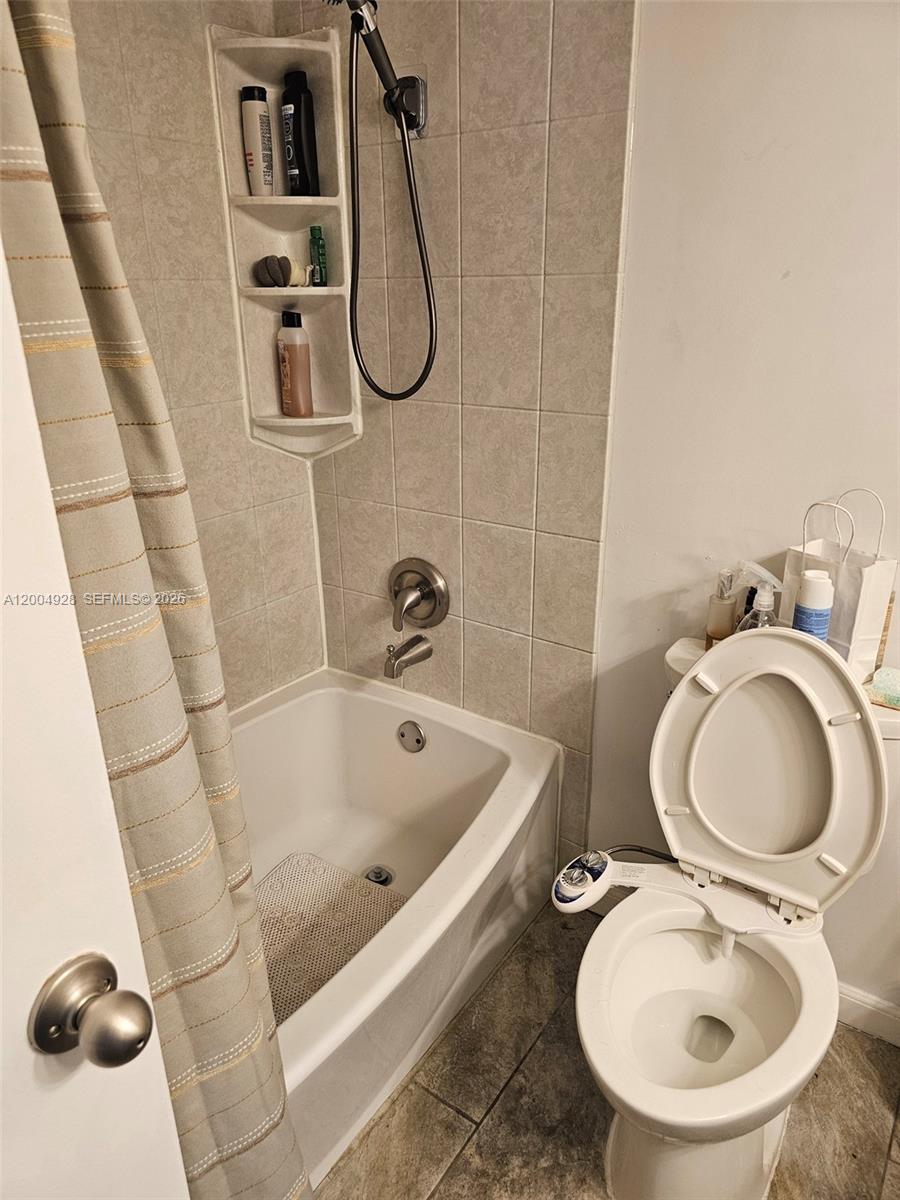 CYPRESS CHASE CONDO NO 1 - Residential