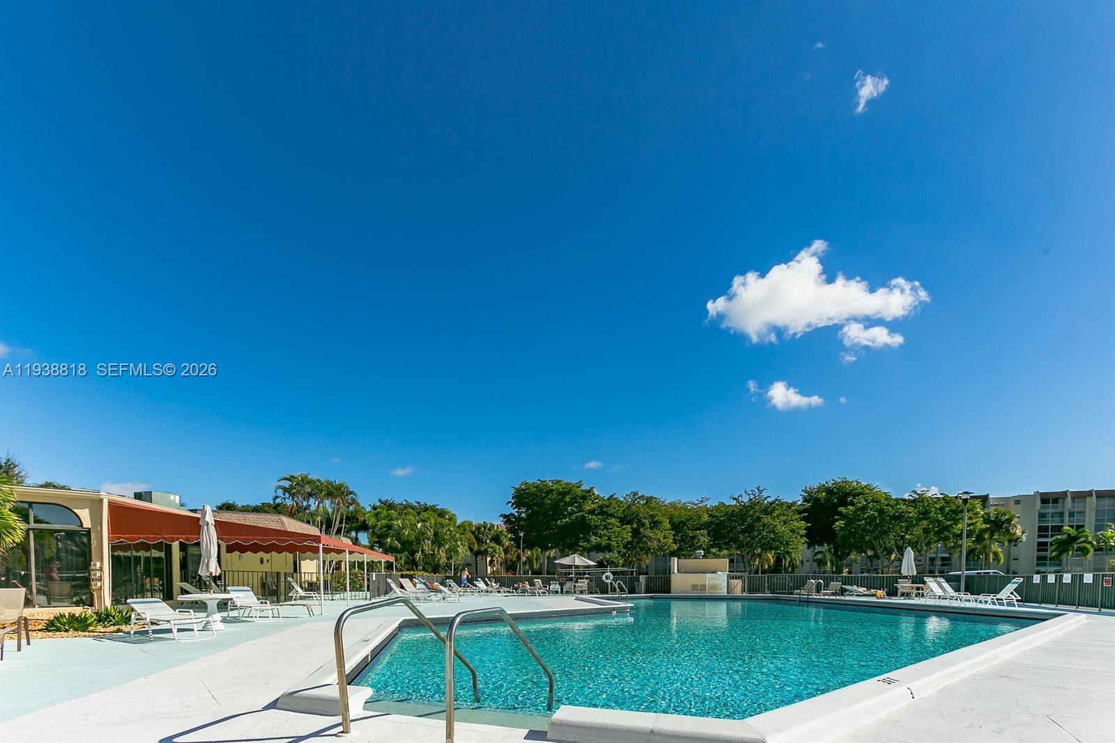 POINCIANA PLACE CONDO 1,2 - Residential