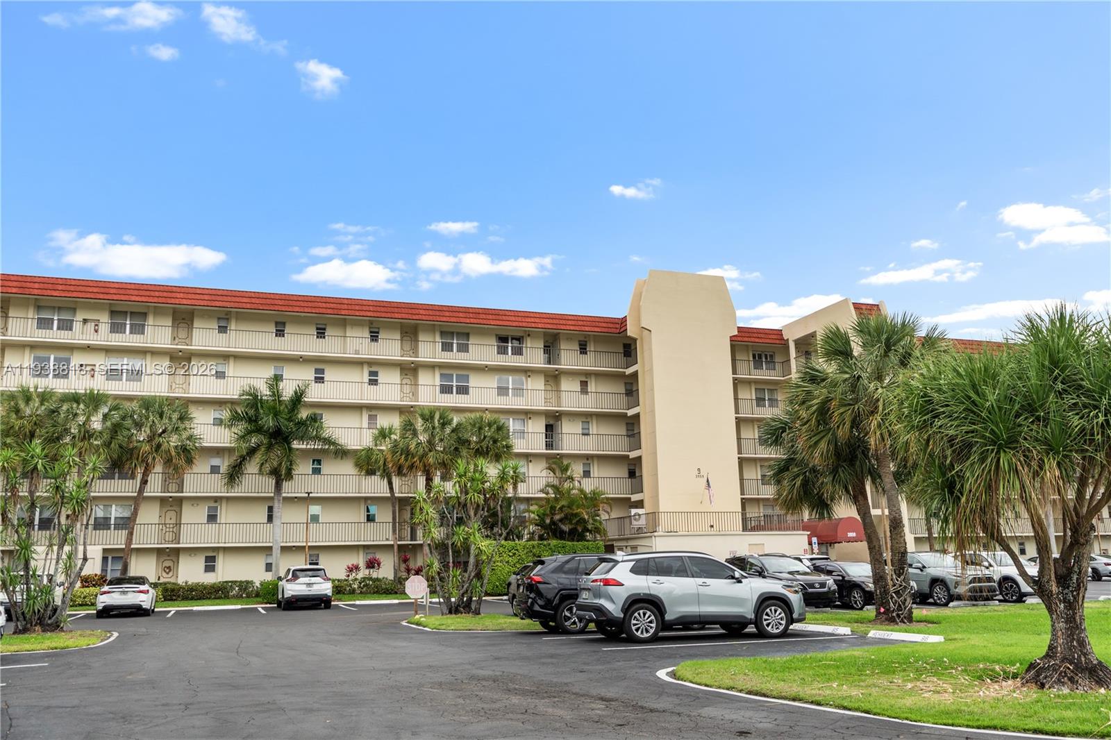 POINCIANA PLACE CONDO 1,2 - Residential