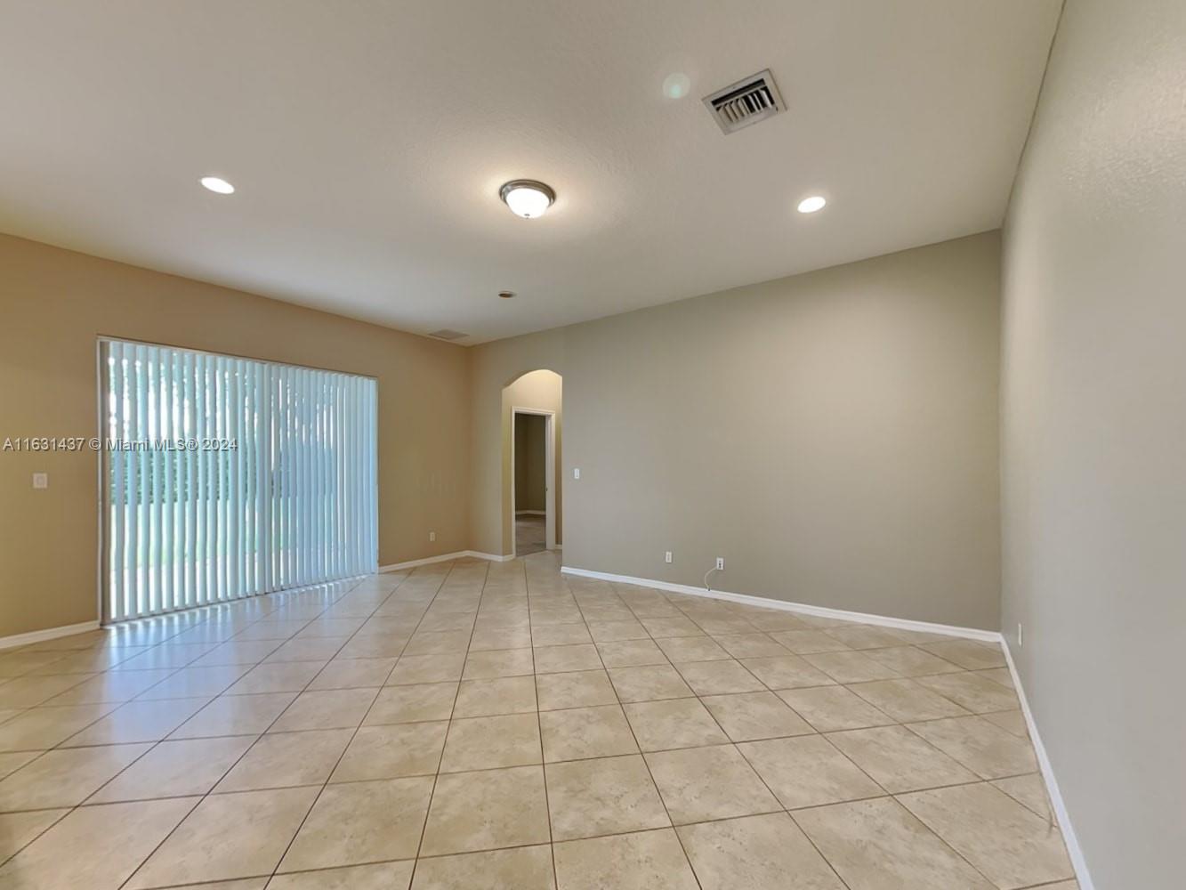 ISLES AT WESTON - Residential Lease