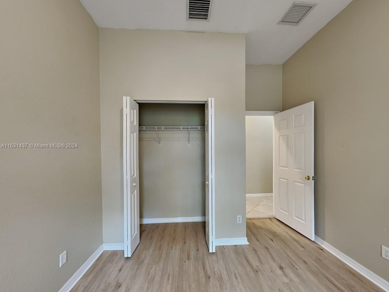 ISLES AT WESTON - Residential Lease