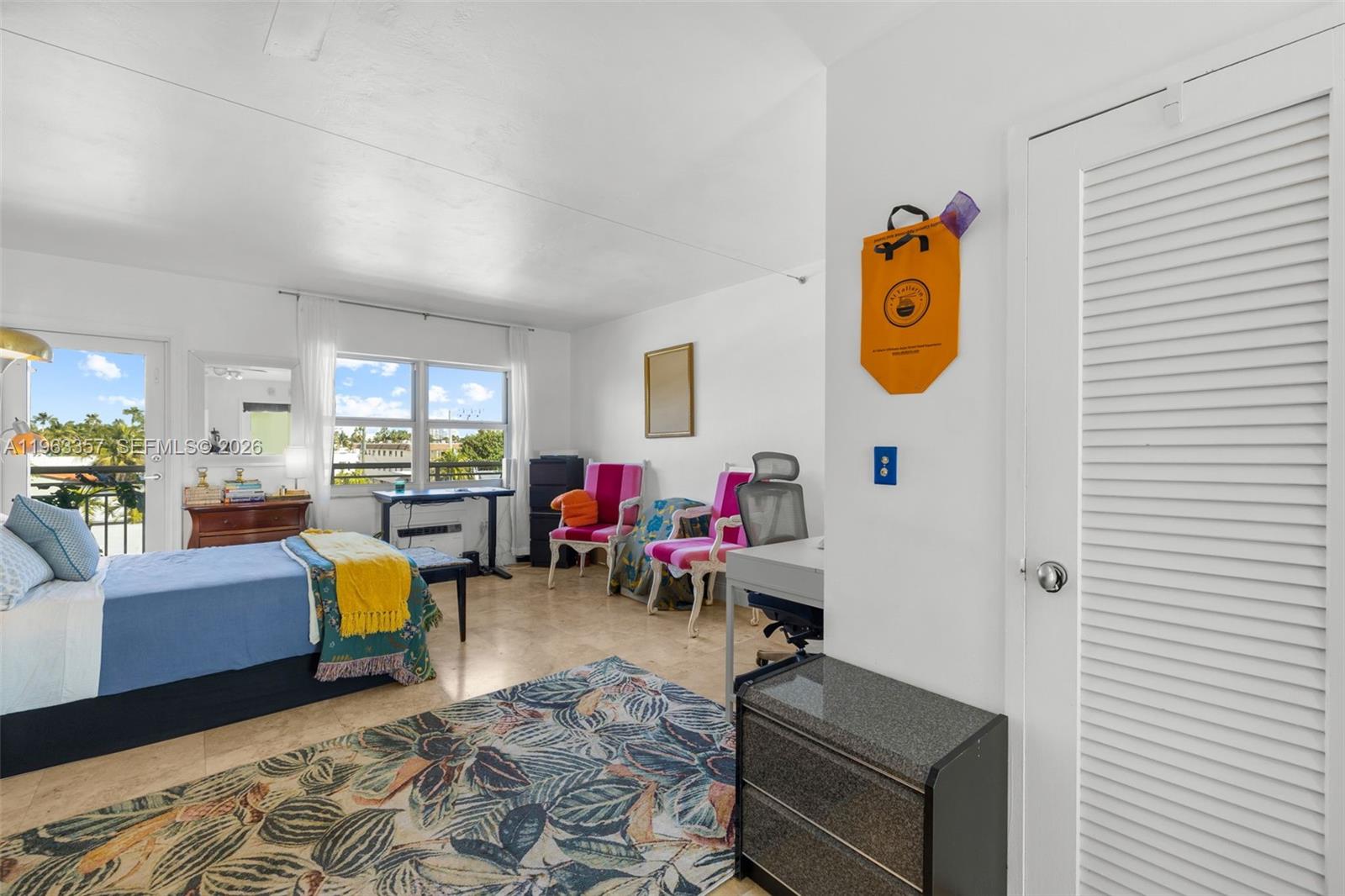 MERIDIAN MANOR CONDO - Residential