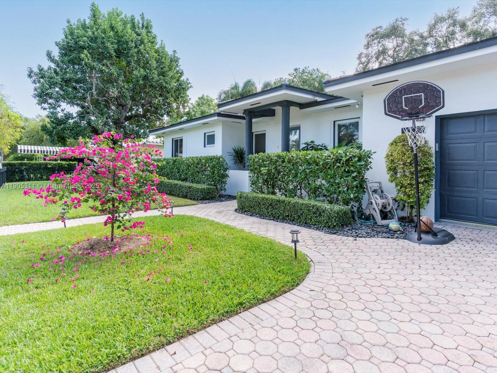 RIVIERA PARK - Residential