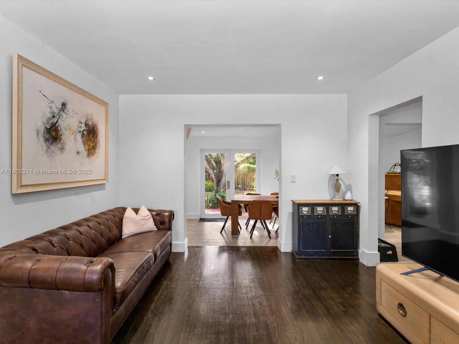 RIVIERA PARK - Residential