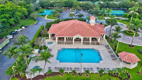 A home in Deerfield Beach