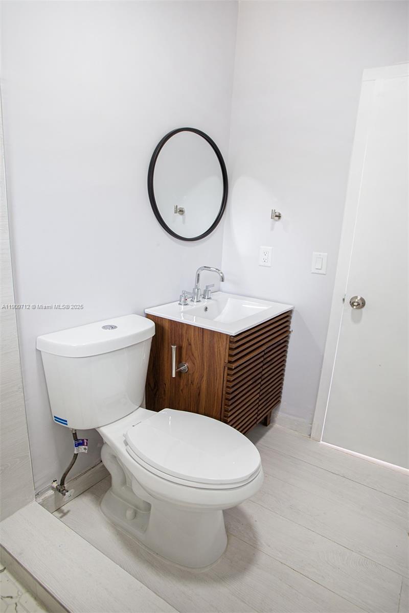 SUNSHINE PARK - Residential Lease