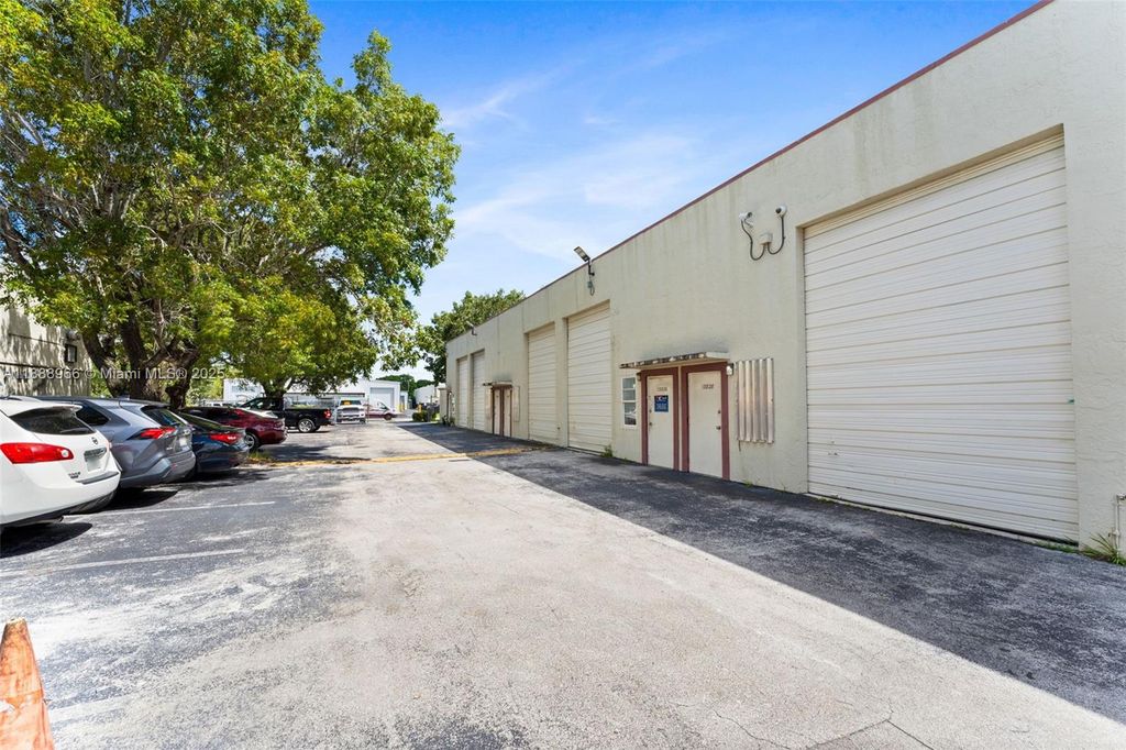 Photo of 13828 SW 142nd Ave #13828, Miami, FL 33186 (MLS # A11888966)