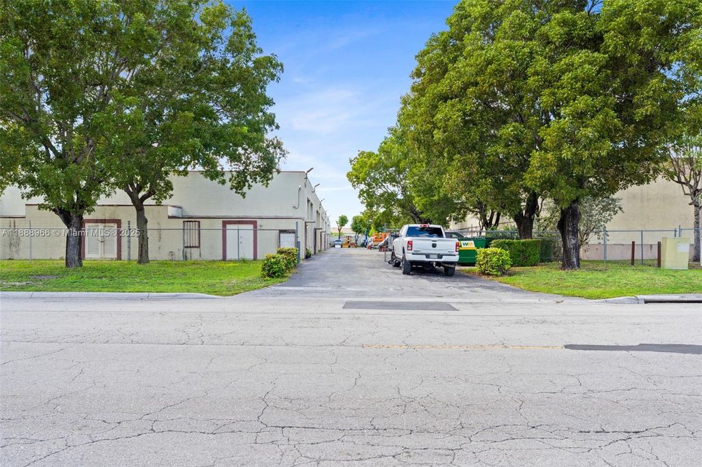 Photo of 13828 SW 142nd Ave #13828, Miami, FL 33186 (MLS # A11888966)