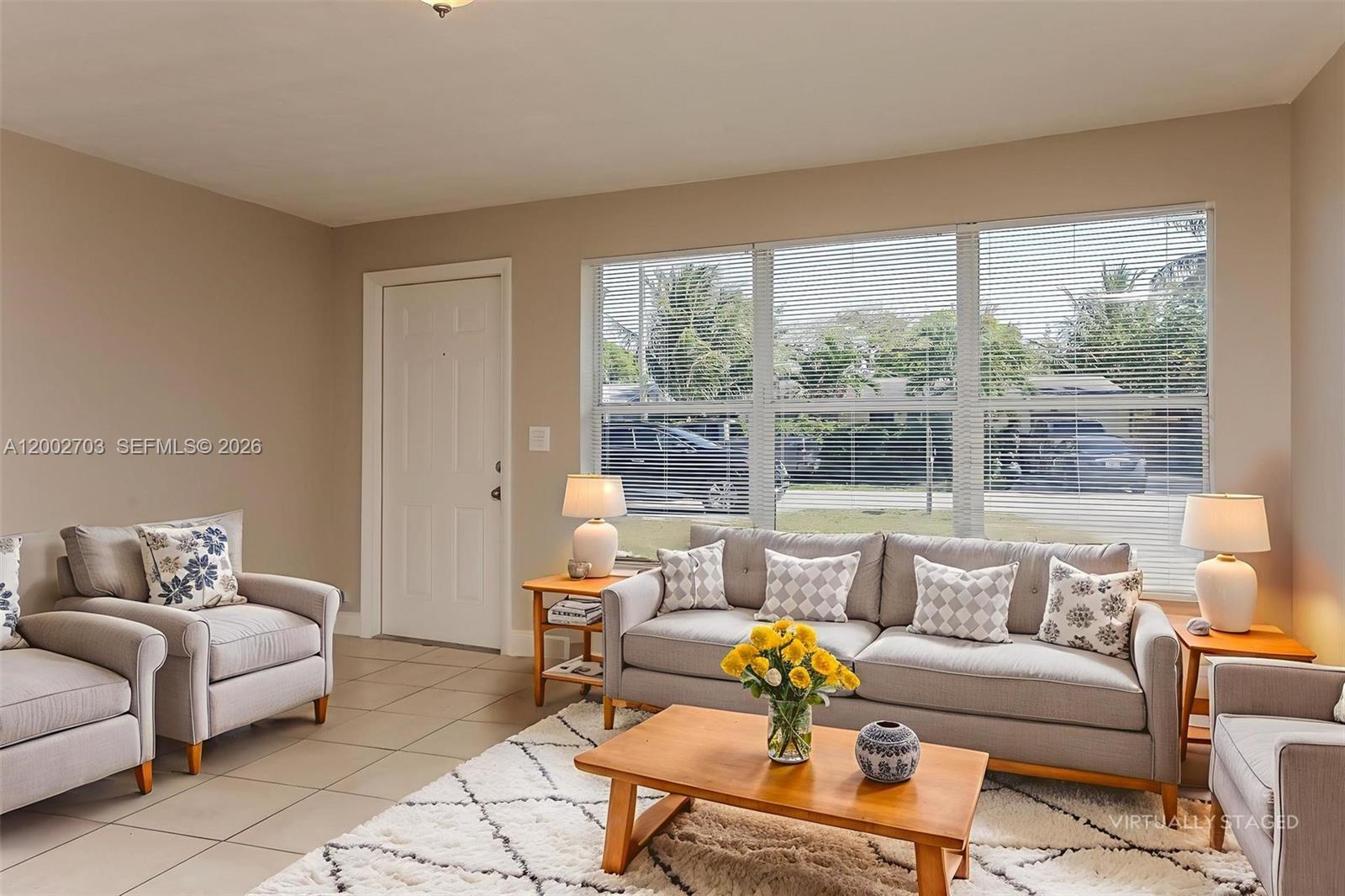 CRESTHAVEN NO 3 - Residential Lease