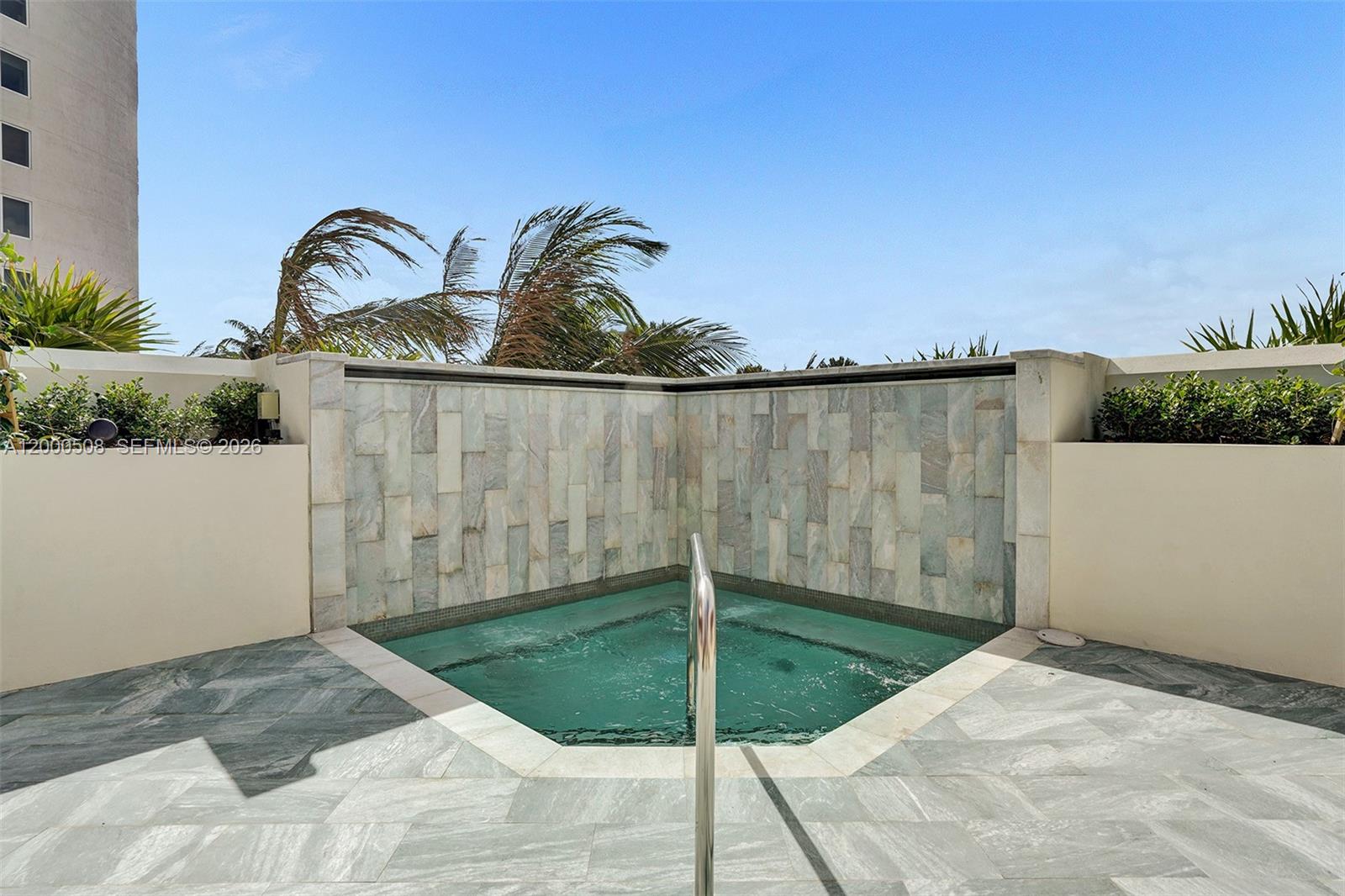 ARMANI CASA - Residential