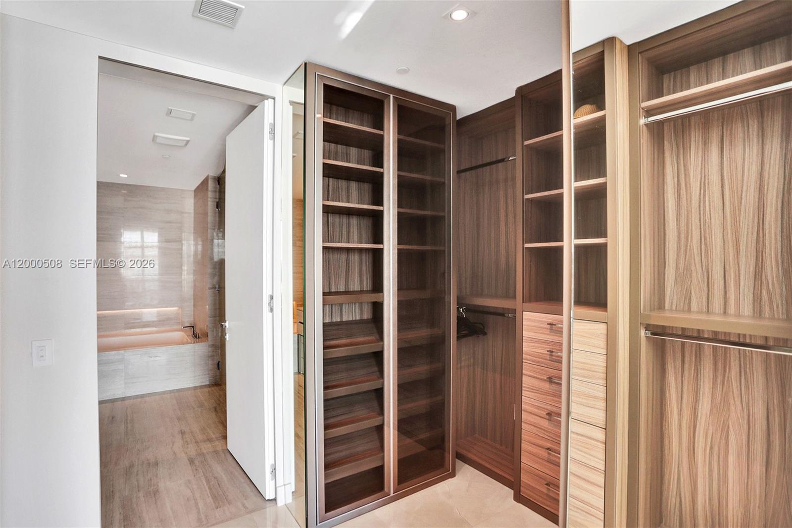 ARMANI CASA - Residential