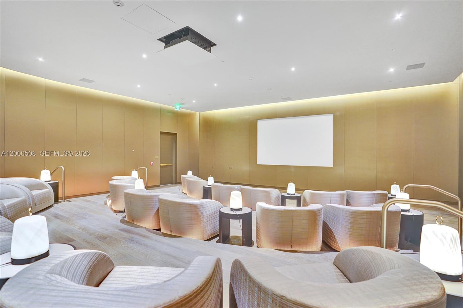 ARMANI CASA - Residential