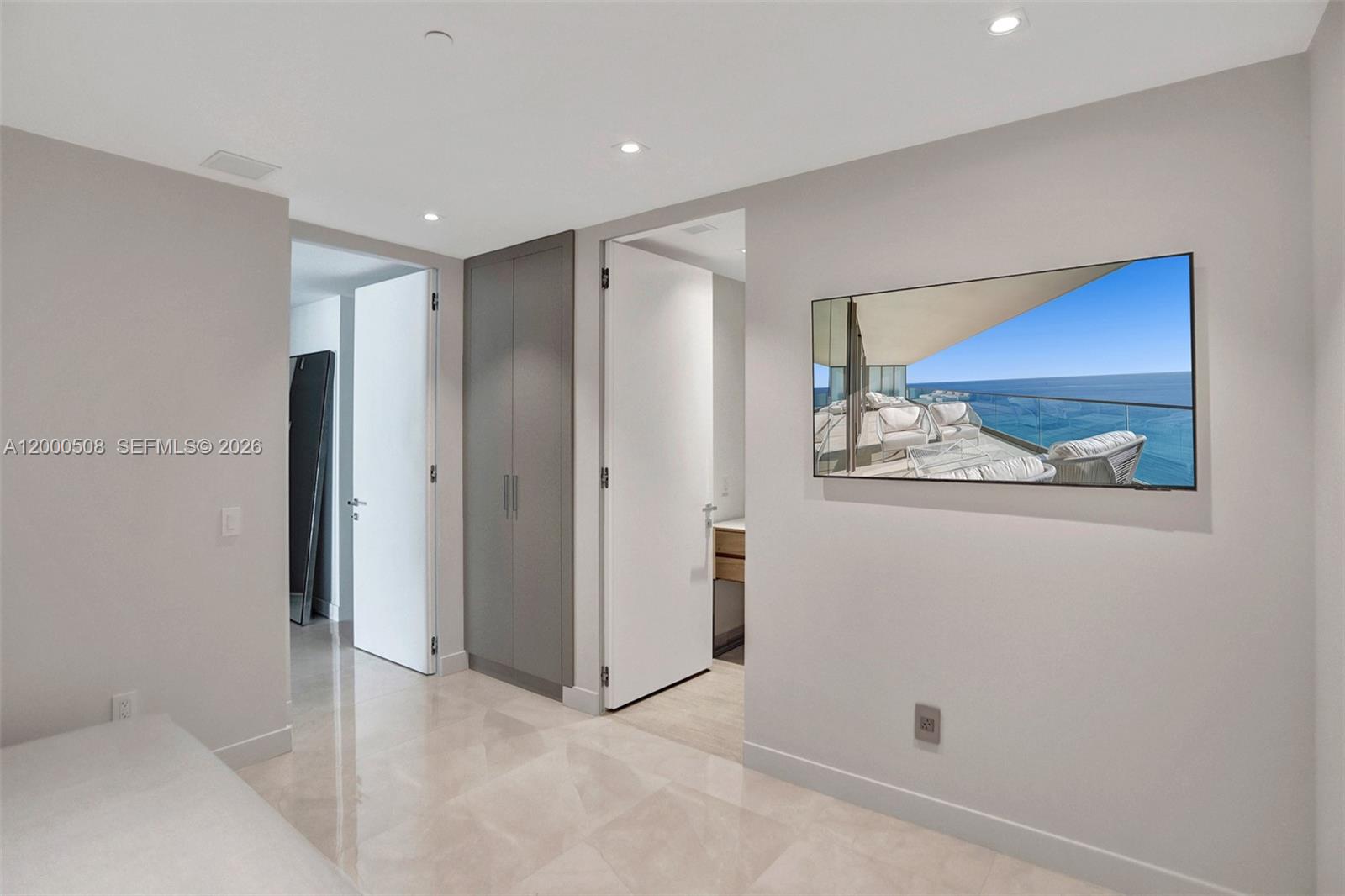 ARMANI CASA - Residential