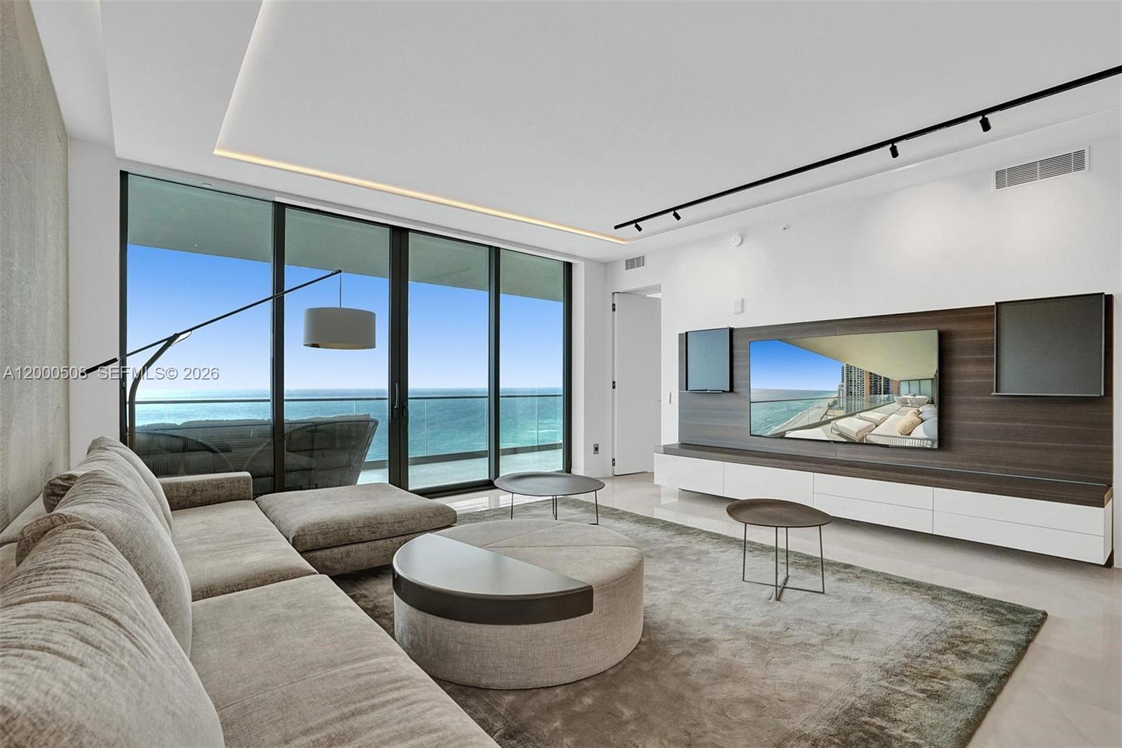 18975 COLLINS AVE 2001