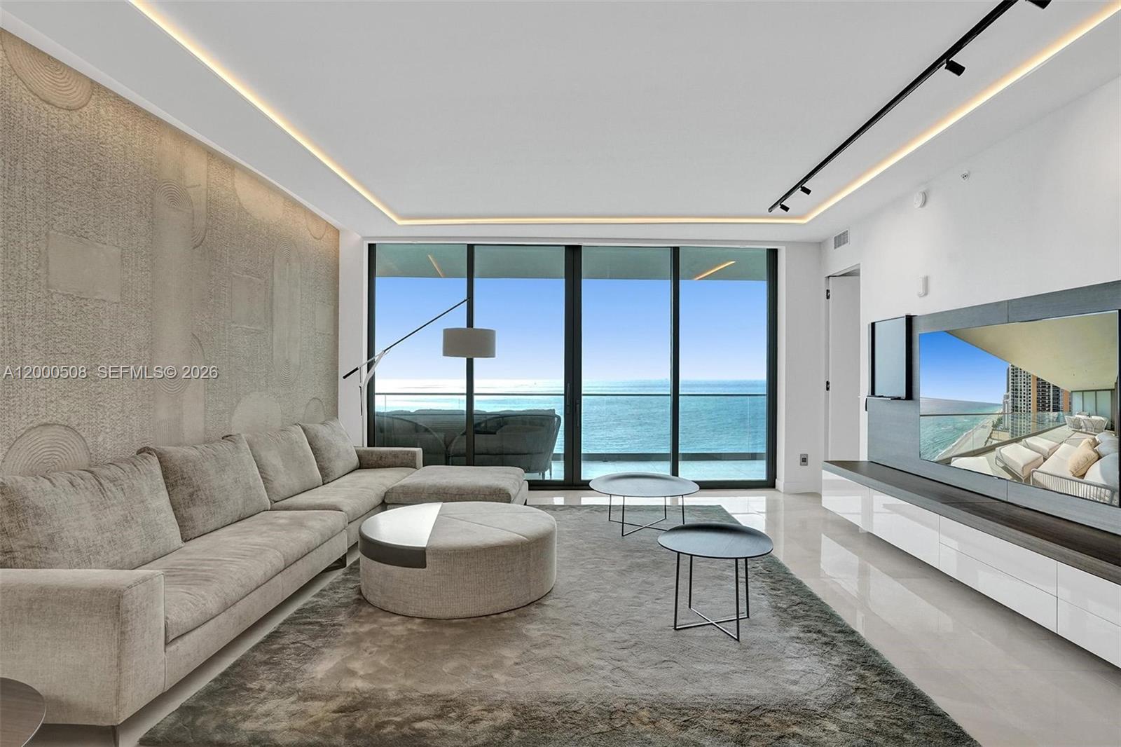ARMANI CASA - Residential