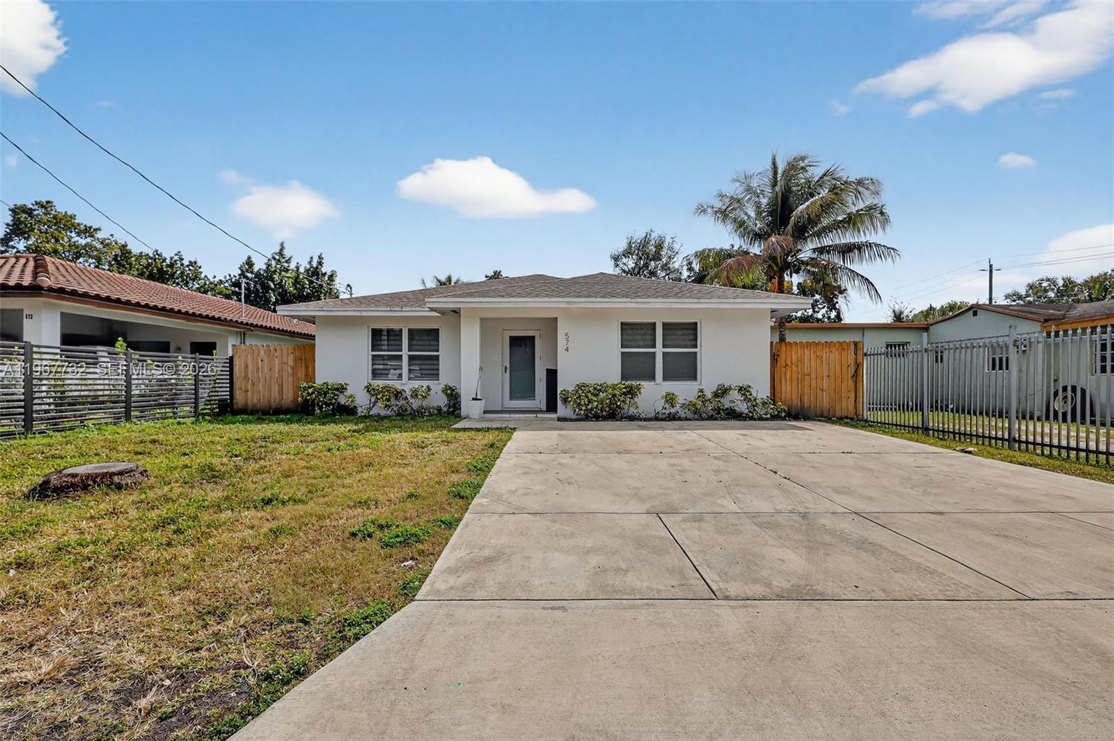 1ST ADDN TO PINEWOOD PARK - Residential