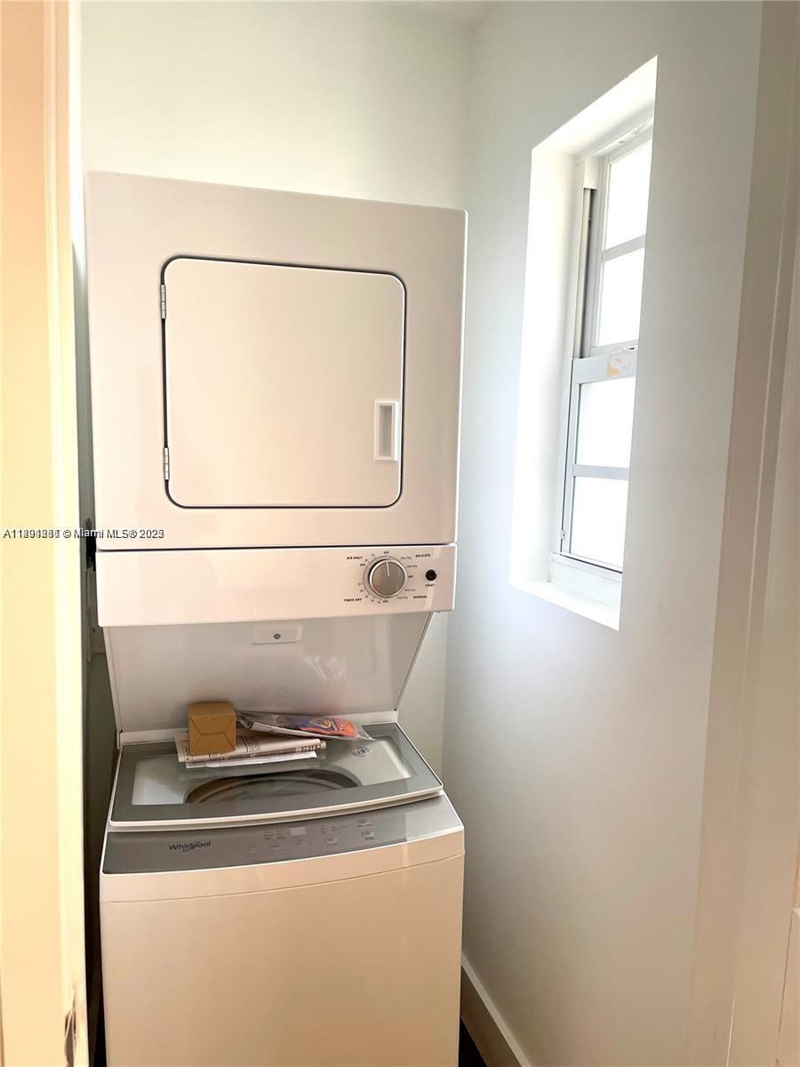 THE VANDERBILT CONDO - Residential Lease