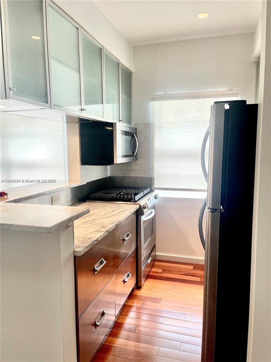 THE VANDERBILT CONDO - Residential Lease