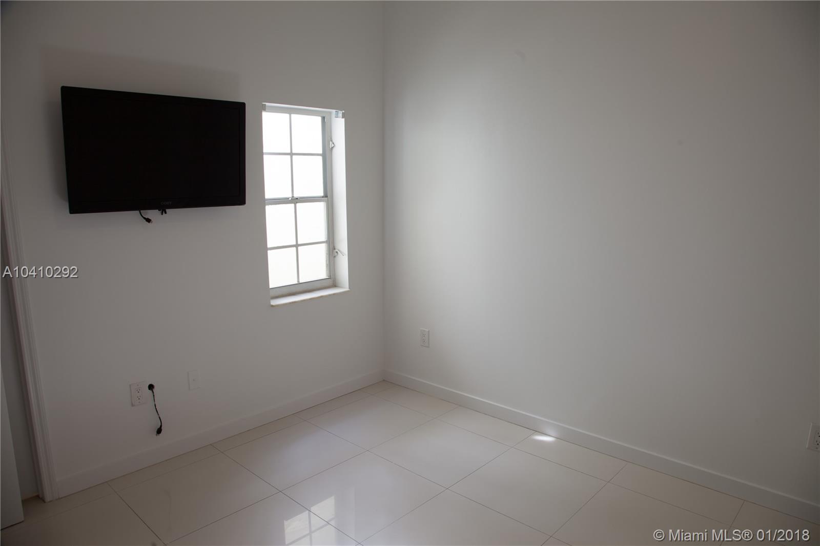 COCO IBIZA VILLAS CONDO - Residential Lease