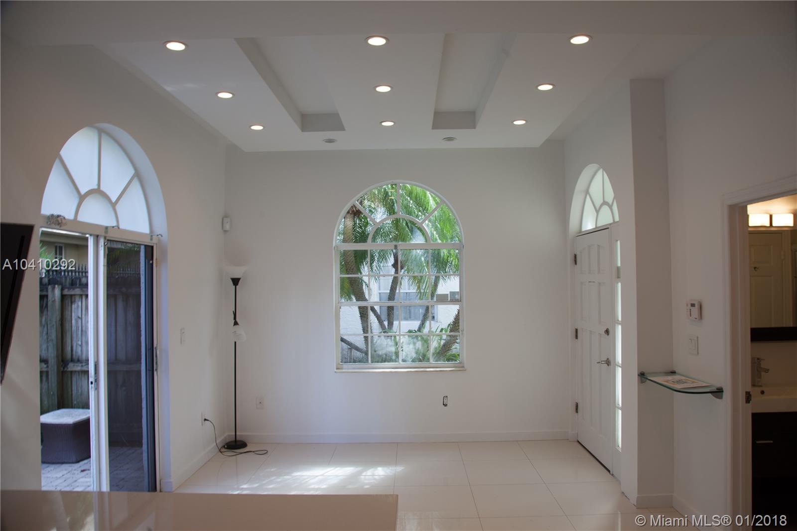 COCO IBIZA VILLAS CONDO - Residential Lease