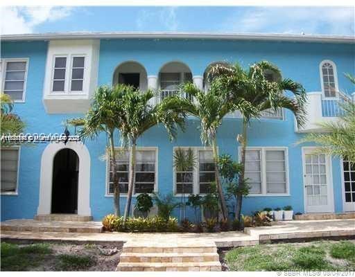 Beautiful UNFURNISHED 2 bedroom & 1 full bathroom. Beautiful wood floors. Nice kitchen with granite countertops and stainless steel ppliances, spacious living and dining room area. Lots of storage. Water/sewer and trash services are included . Laundry Room. A lot of space for parking. Located just a few blocks away from Young Circle. Close to shops, restaurants and 2 miles away from the ocean. It has everything you are looking for and more. FAST APPROVAL. NO ASSOCIATION.
