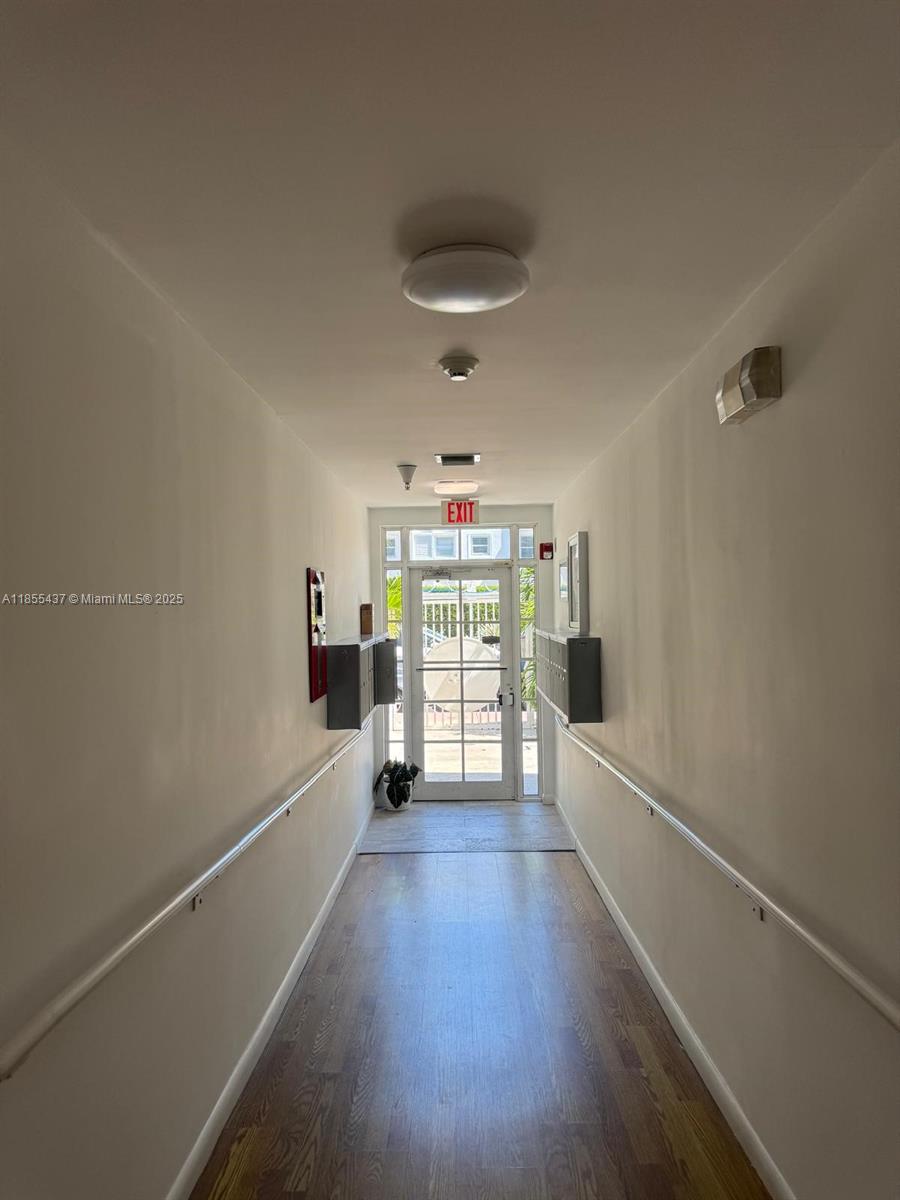 1542 Drexel Ave 301