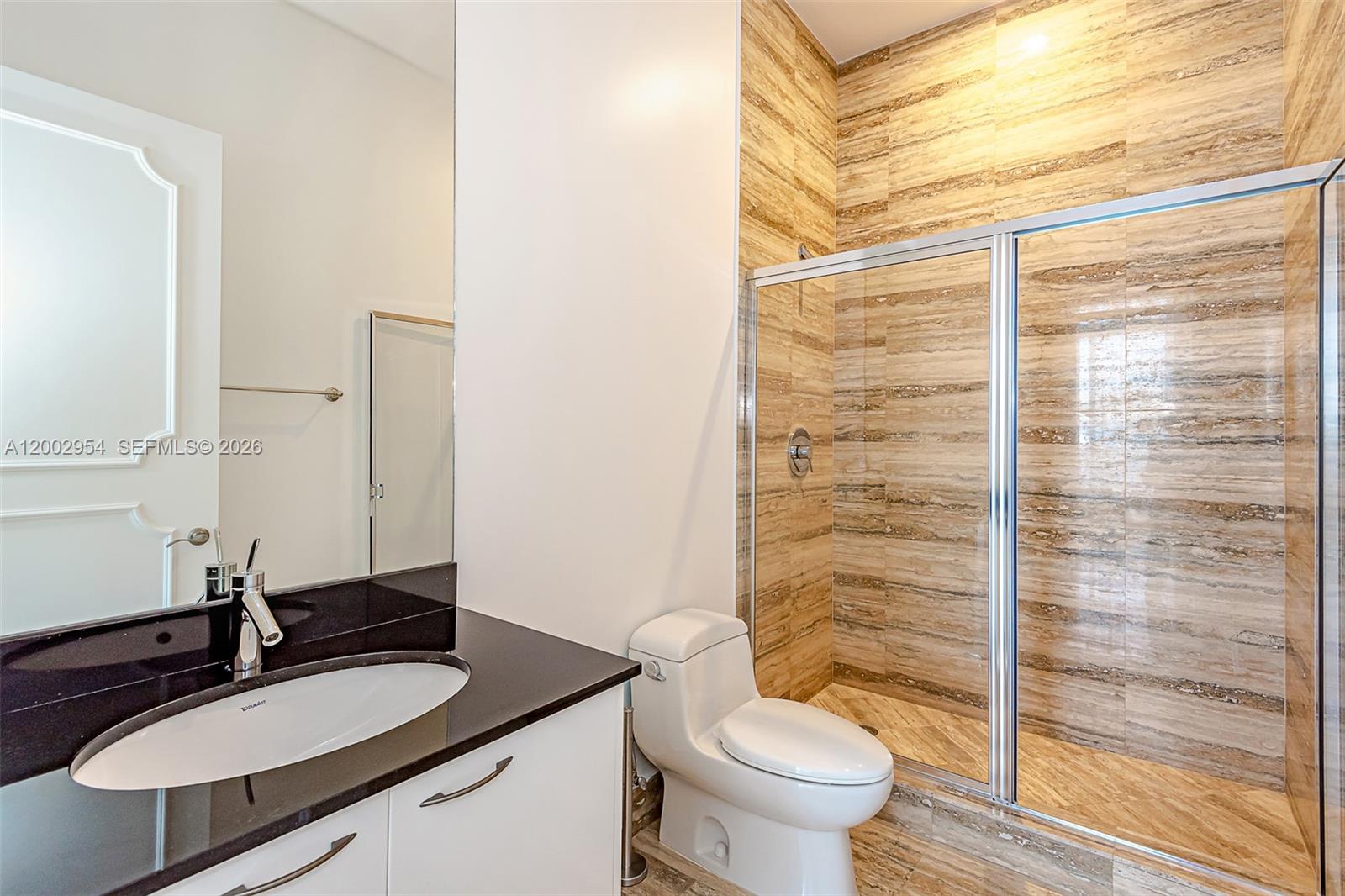 TDR TOWER II CONDO - Residential