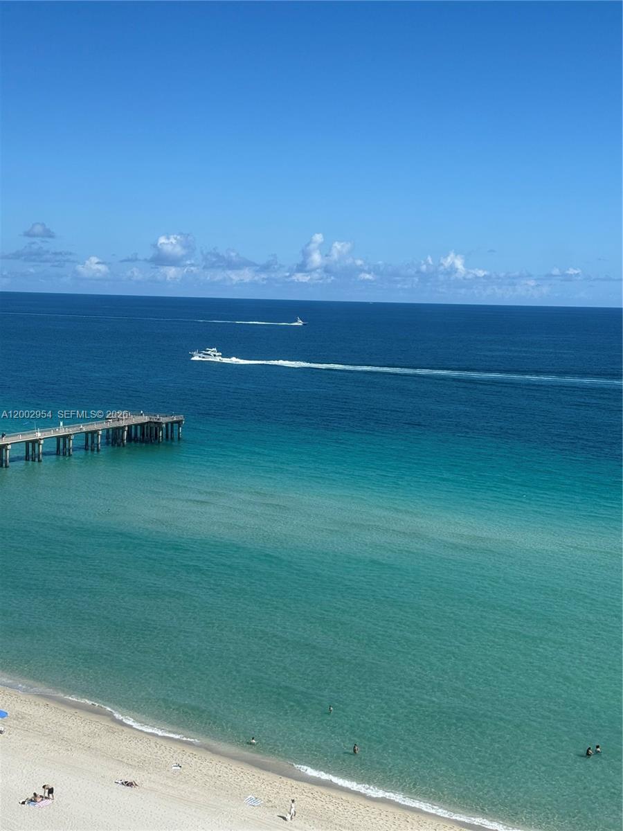 TDR TOWER II CONDO - Residential