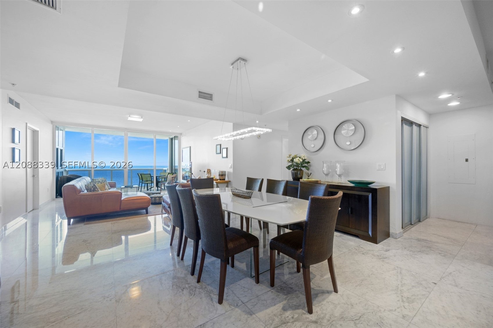 18201 Collins Ave 1006