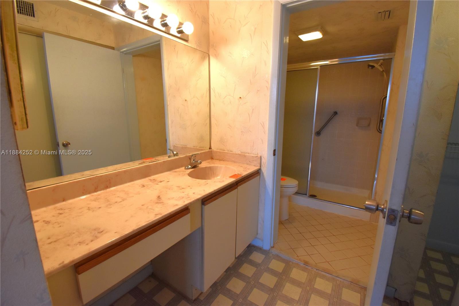 APPLEWOOD VILLAGE IV-B CO - Residential