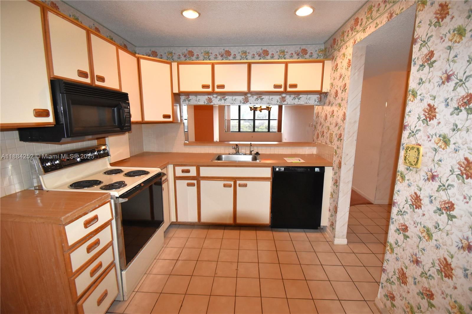 APPLEWOOD VILLAGE IV-B CO - Residential