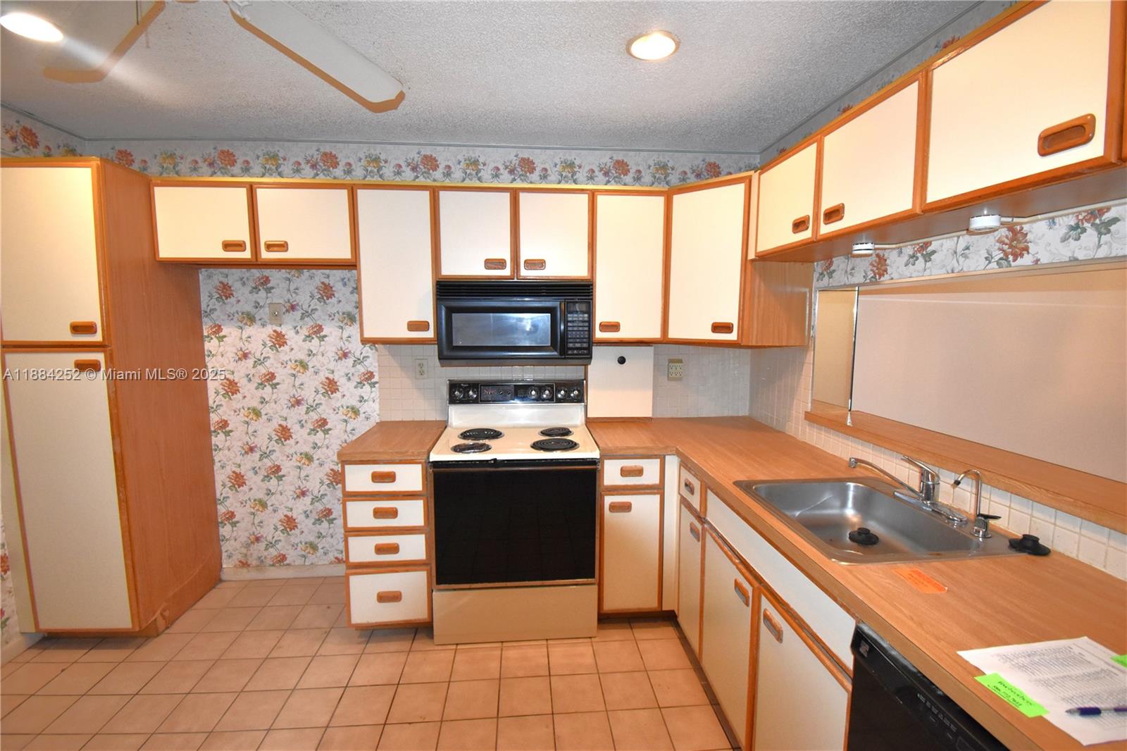APPLEWOOD VILLAGE IV-B CO - Residential