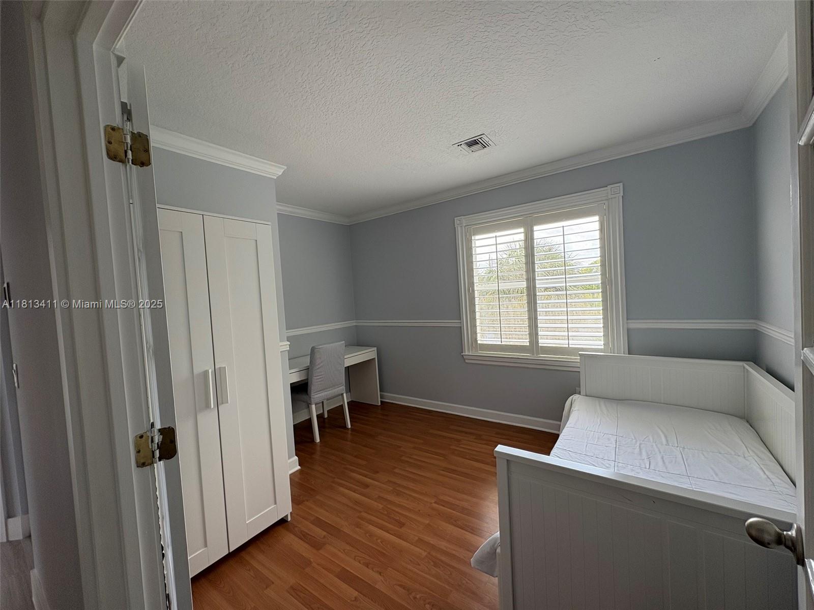 WELLINGTONS EDGE PAR 76 P - Residential Lease