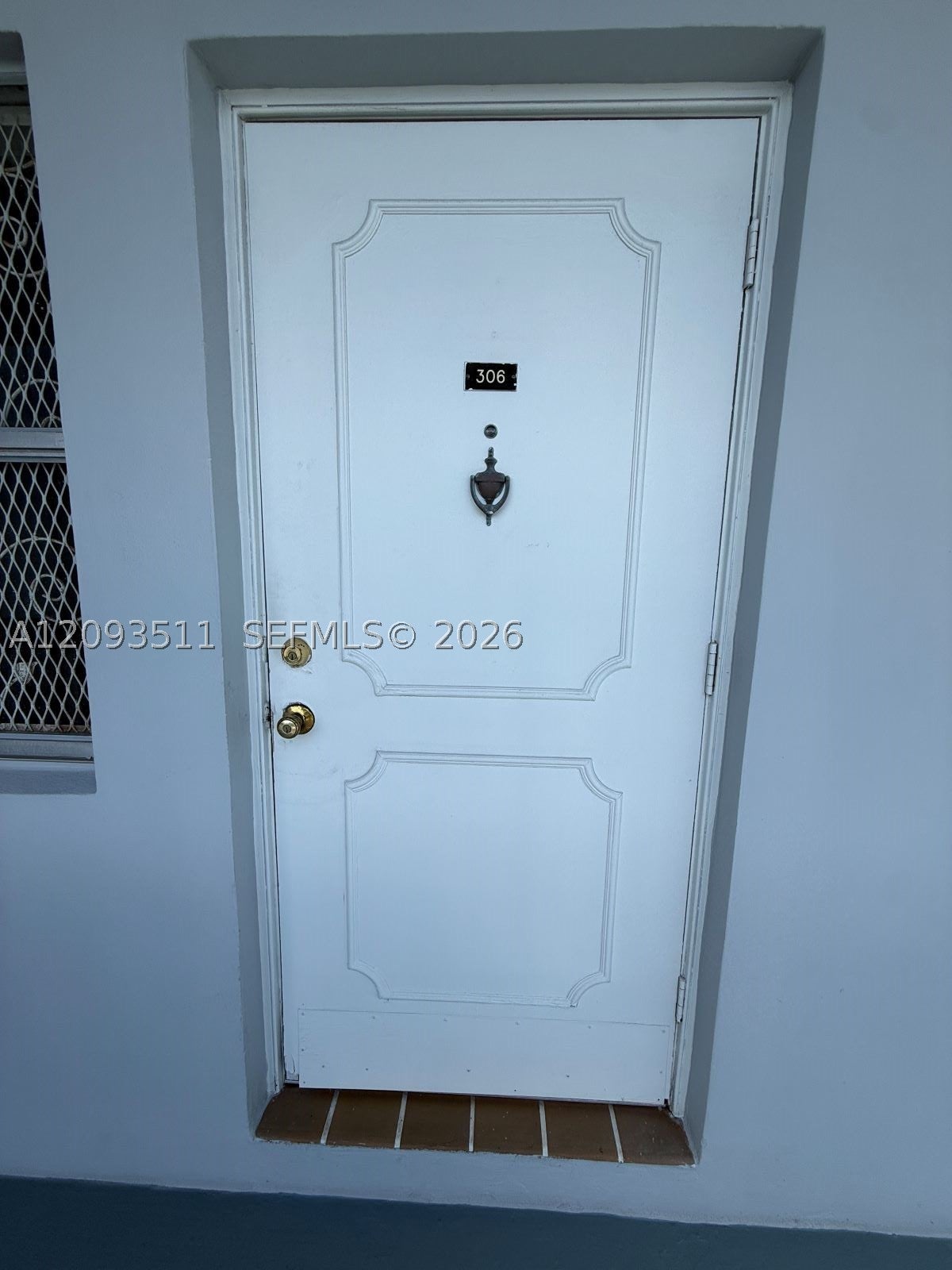 2200 Park Ln 306