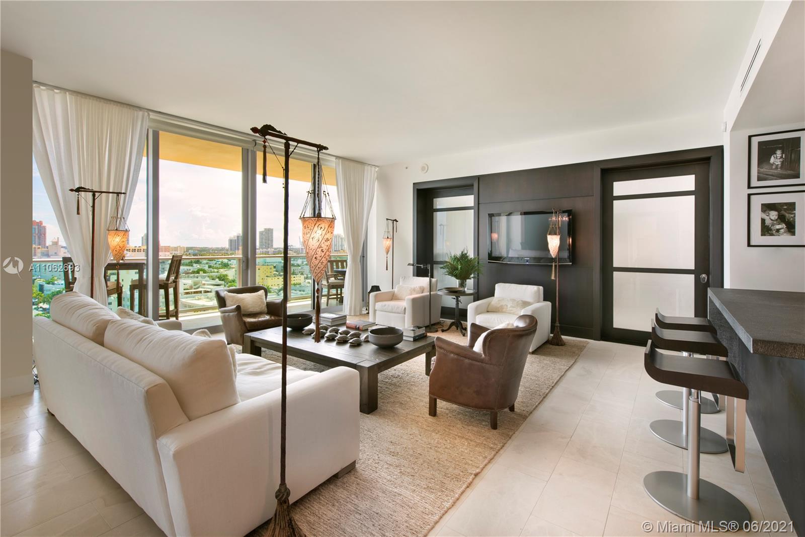 IL VILLAGGIO ON SOUTH BEA - Residential