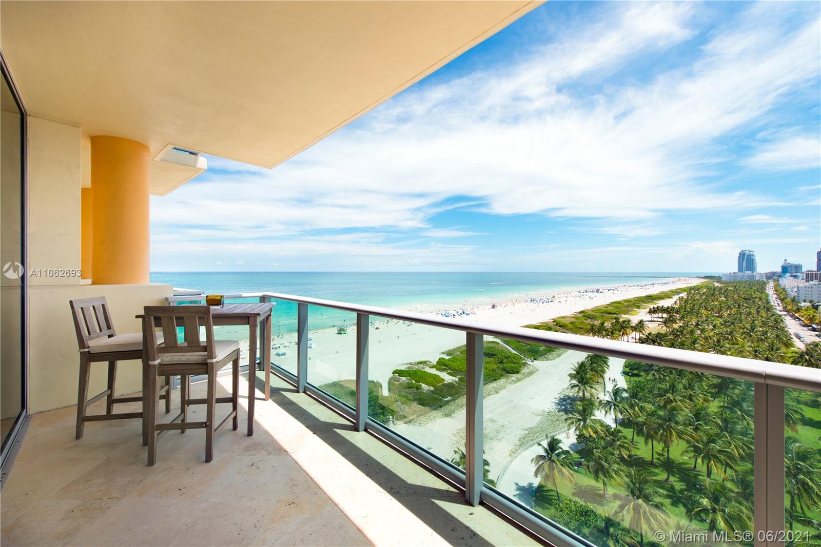 IL VILLAGGIO ON SOUTH BEA - Residential