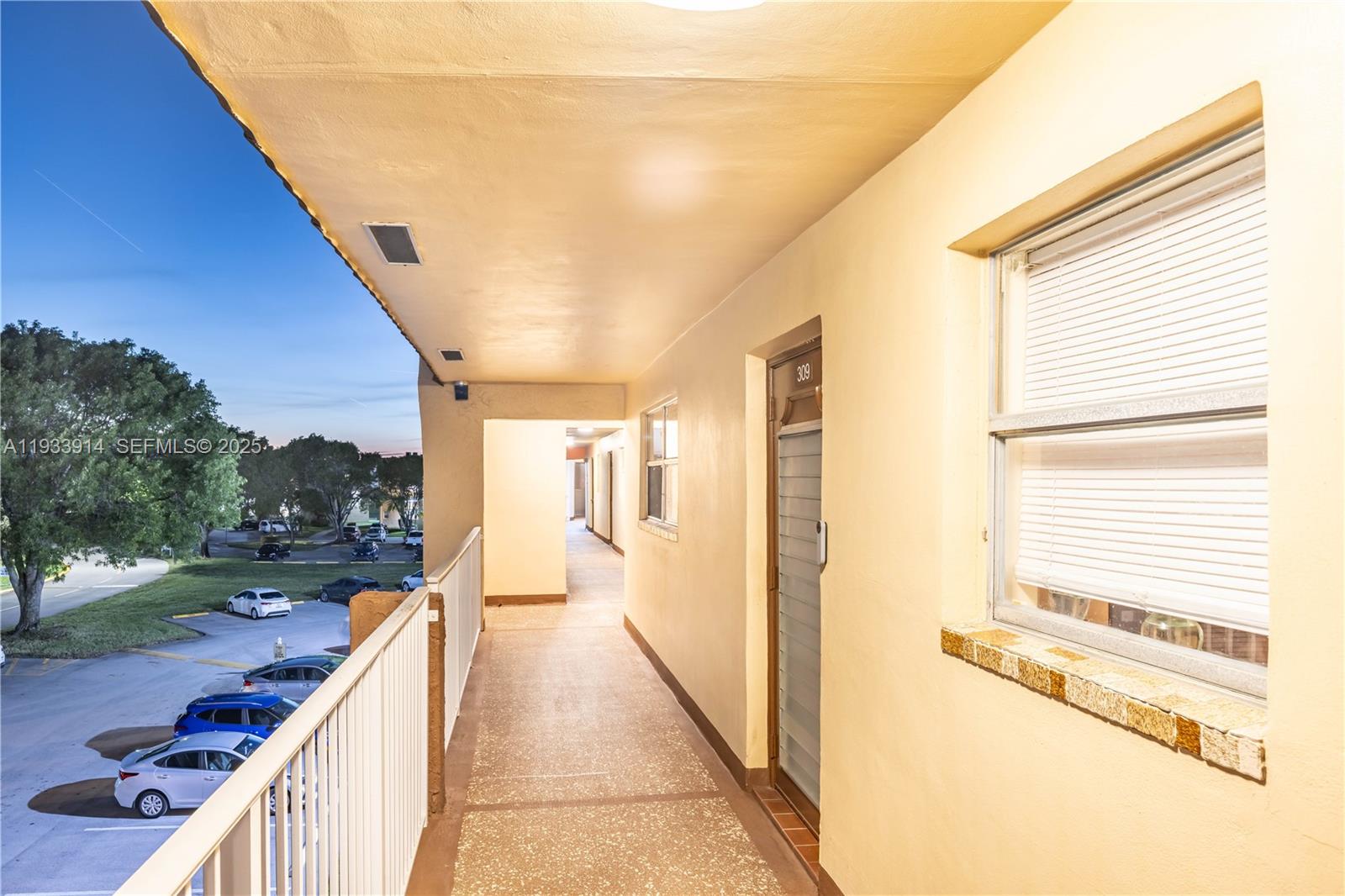 SUNRISE LAKES 71 CONDO - Residential