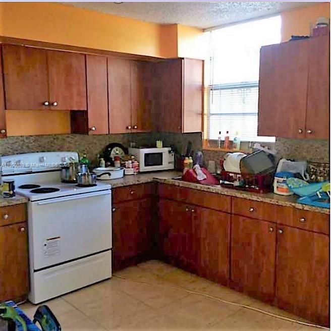 LEE PARK - Residential