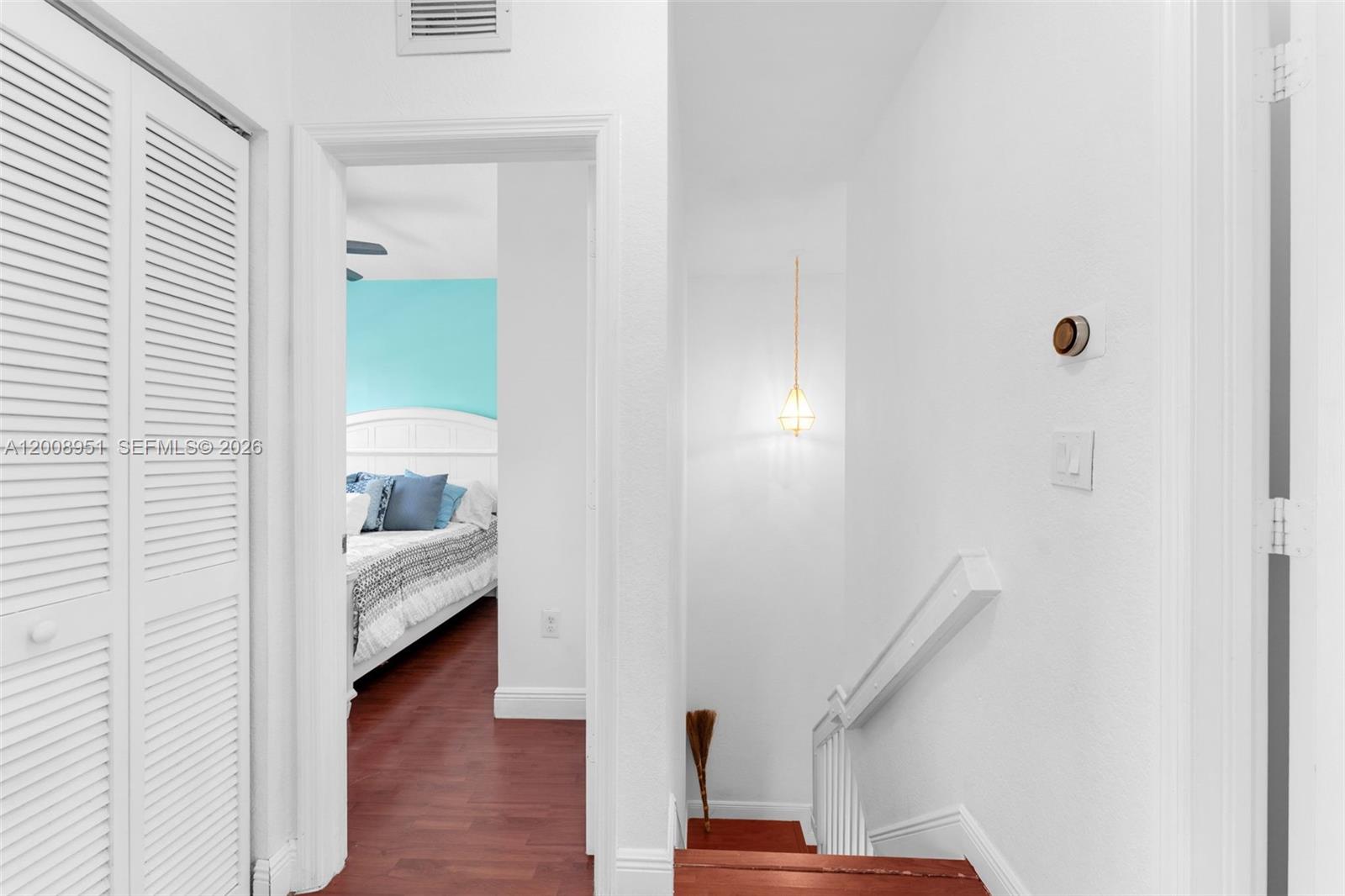 FLORIDIAN ISLES - Residential