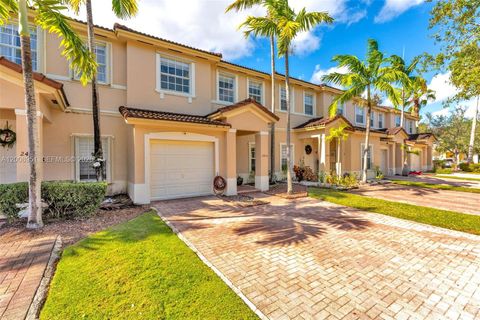 Tiny photo for 2406 NE 41st Pl, Homestead, FL 33033 (MLS # A12008951)
