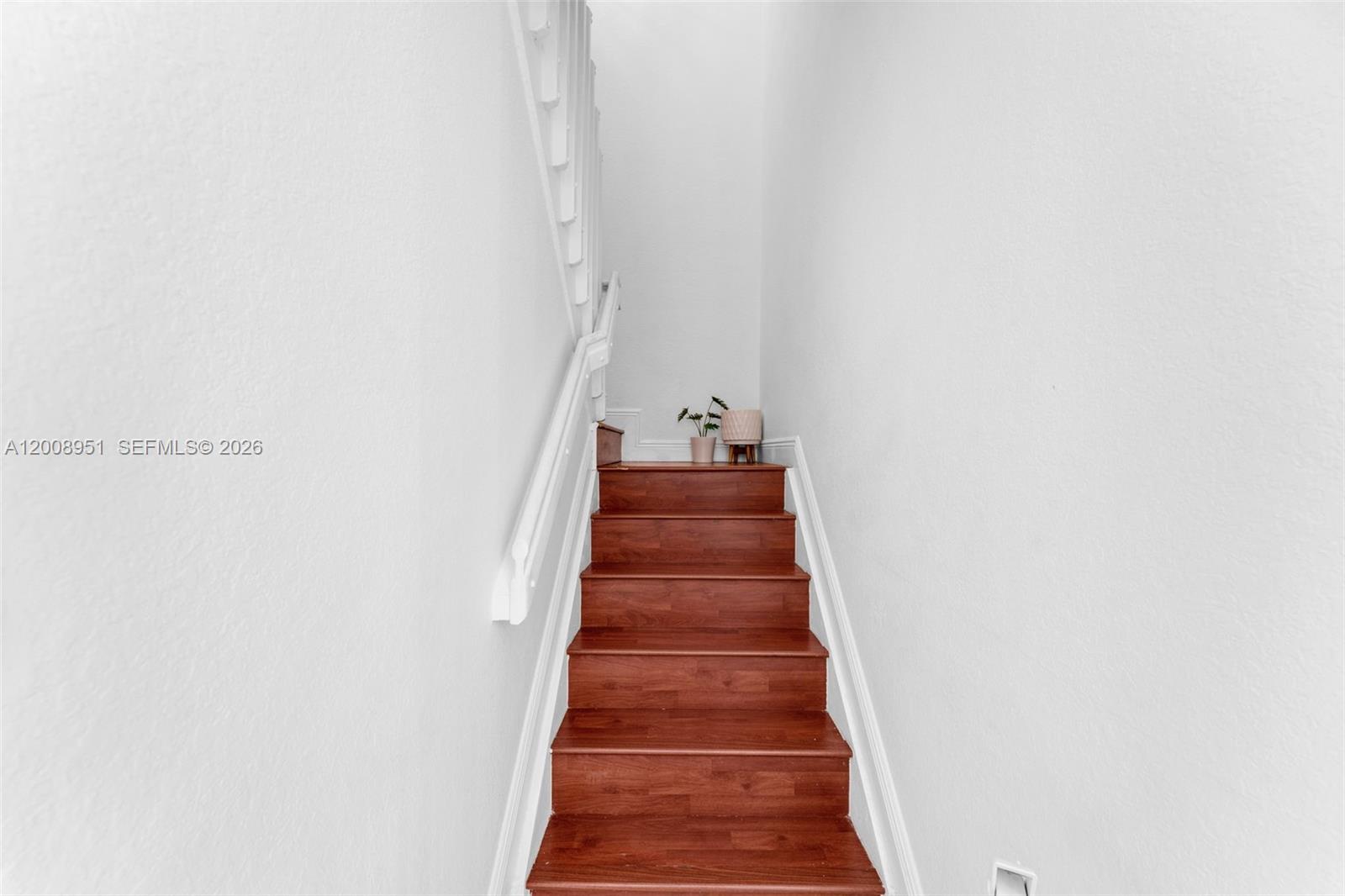 FLORIDIAN ISLES - Residential