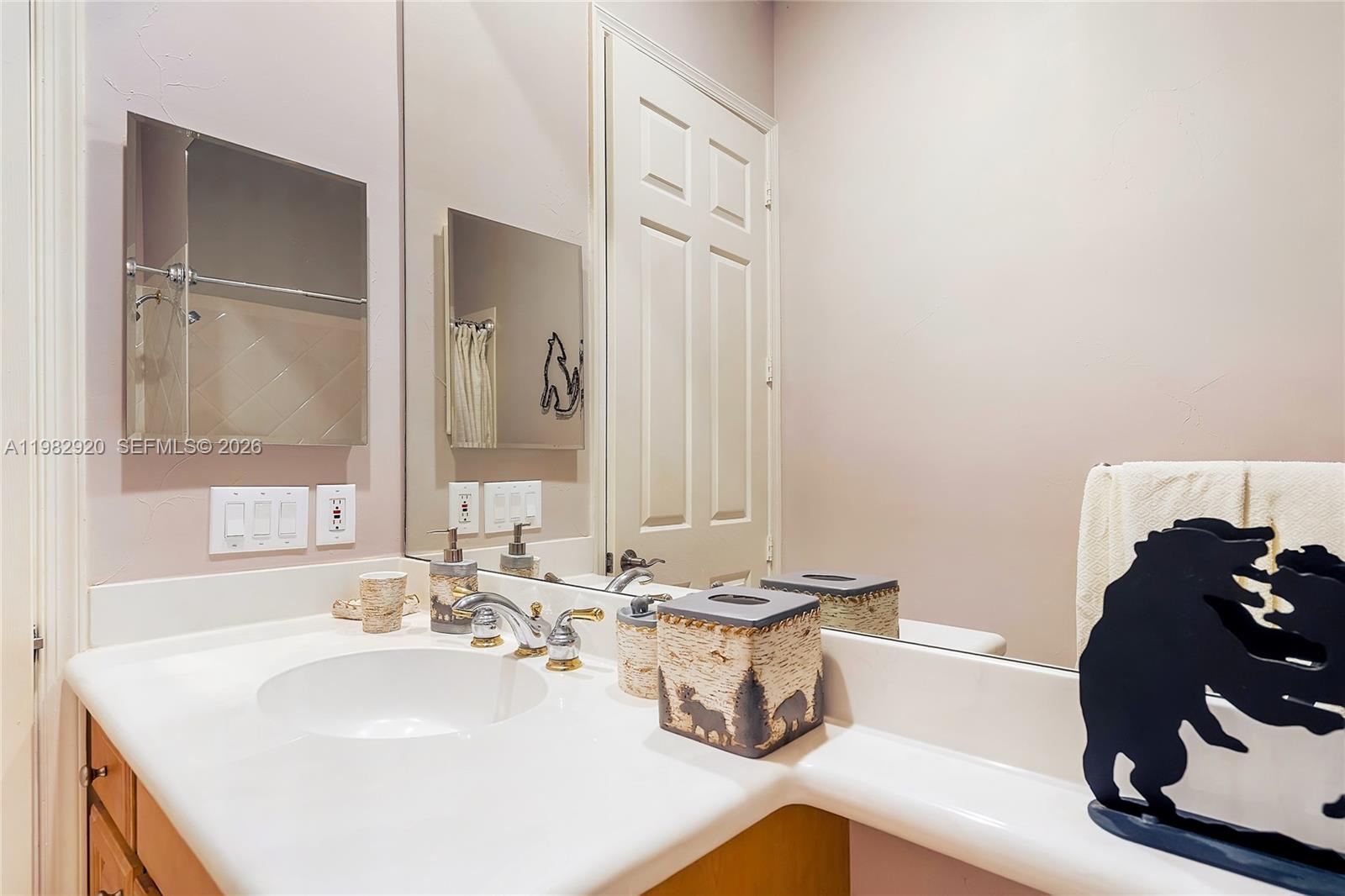 WEST SHORE - Residential