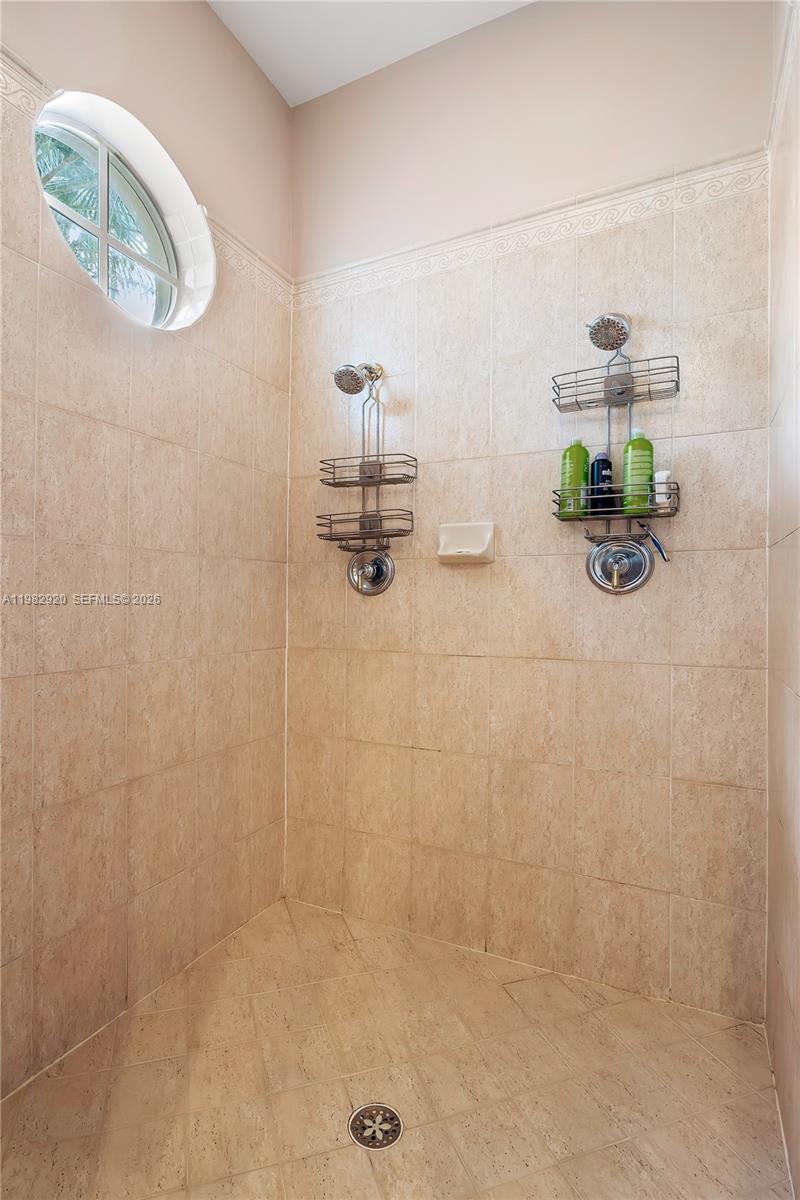 WEST SHORE - Residential