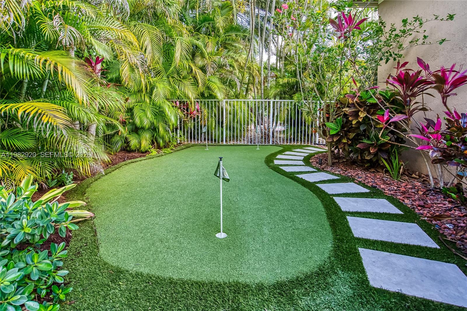 WEST SHORE - Residential