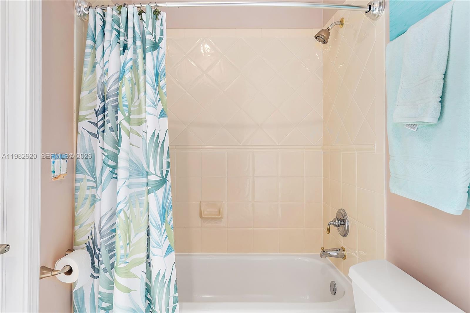 WEST SHORE - Residential