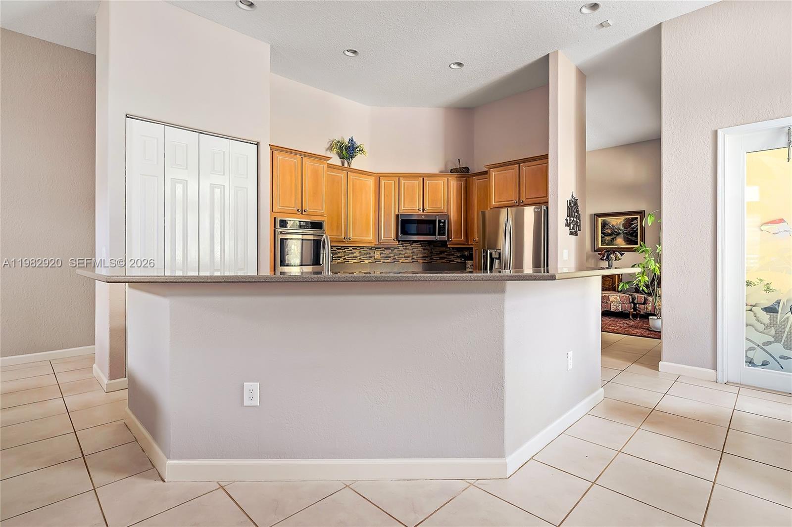 WEST SHORE - Residential