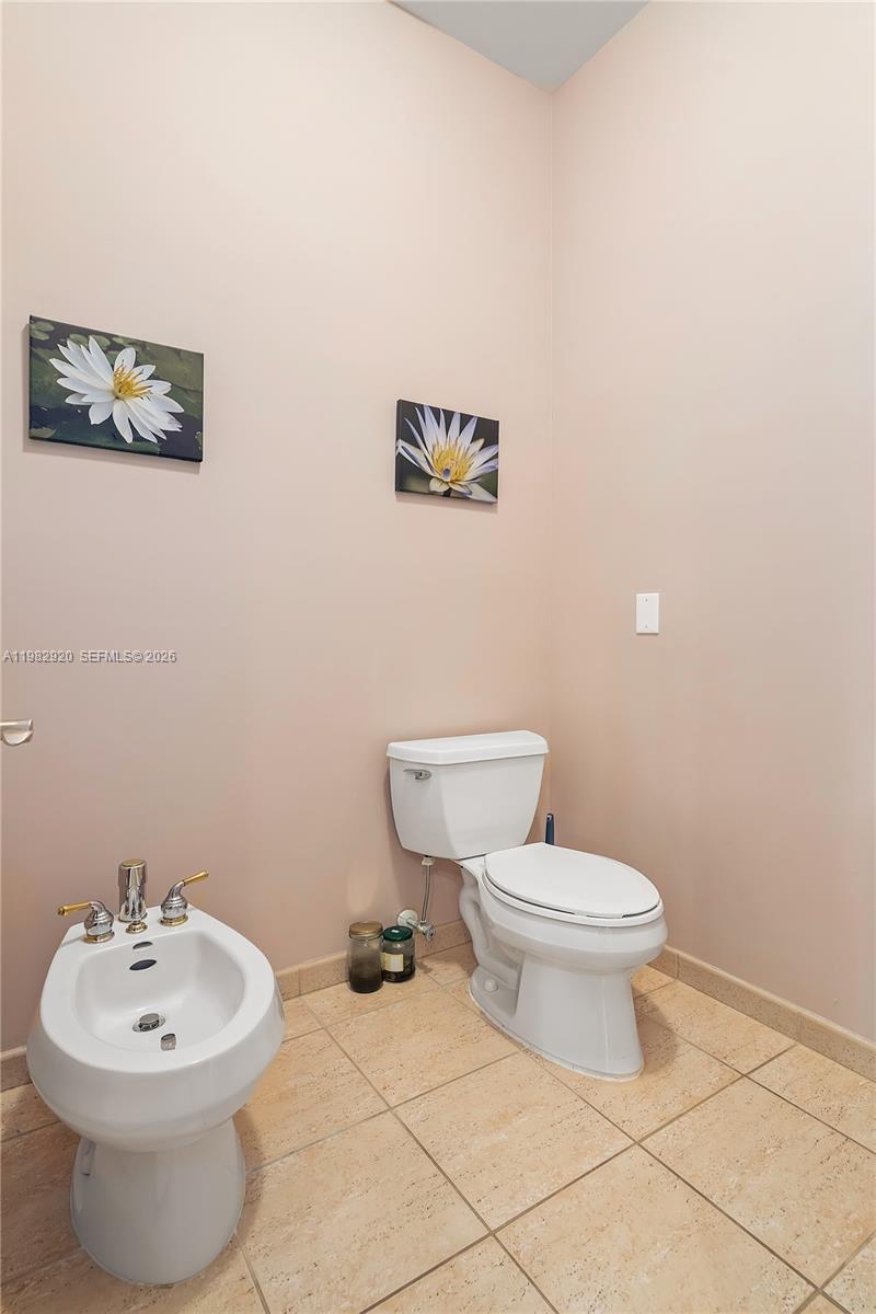 WEST SHORE - Residential